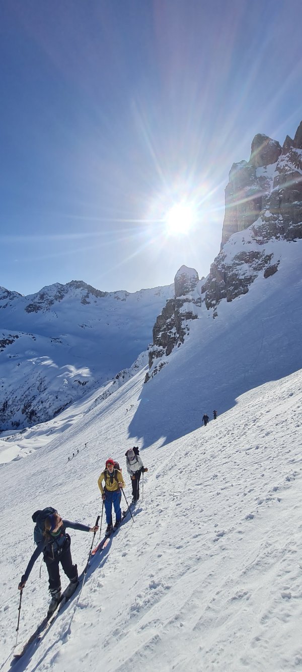 La remont&eacute;e au Col de la Cicle